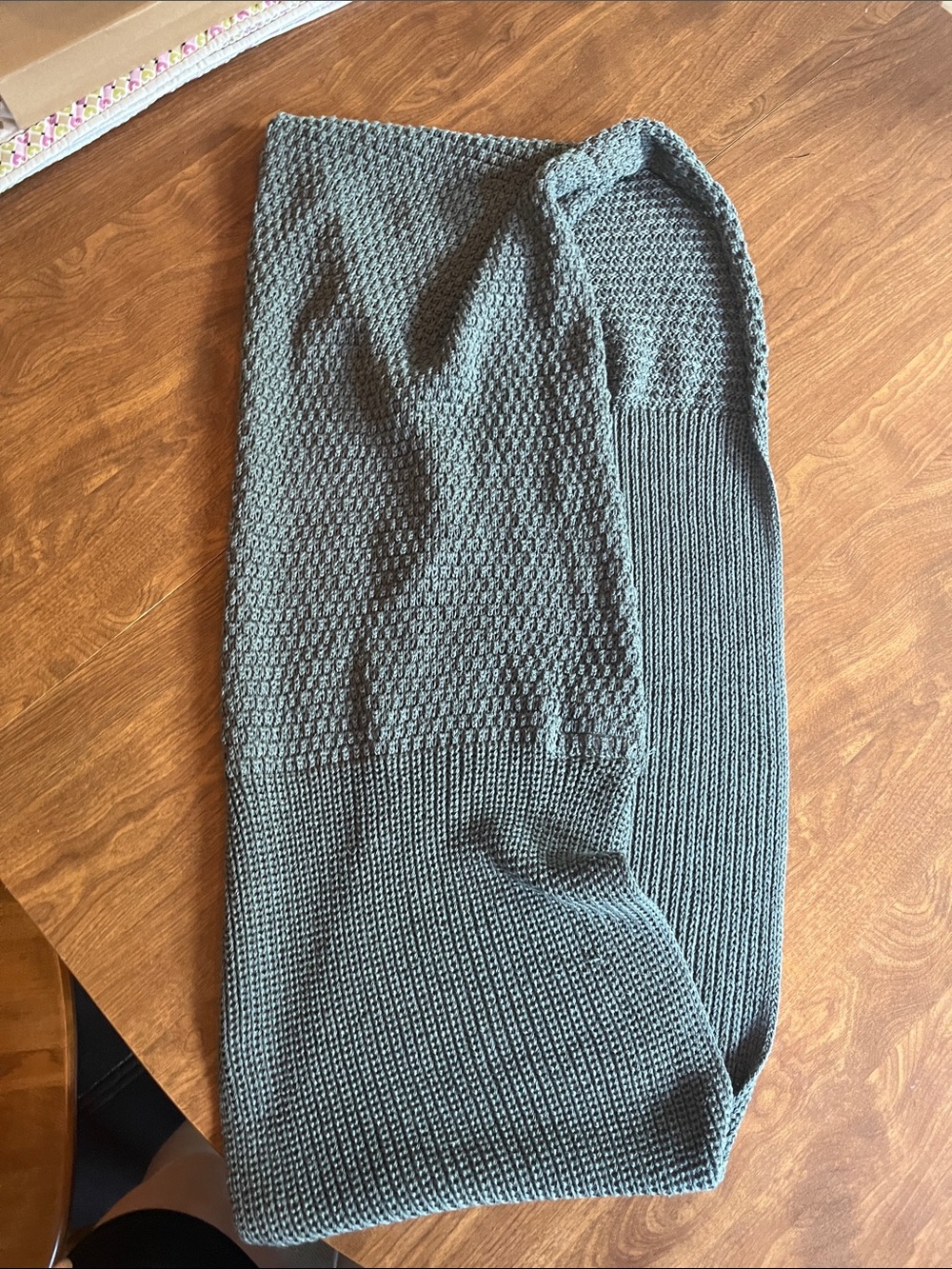 Knit Textured Women's Scarf Wrap in Gray